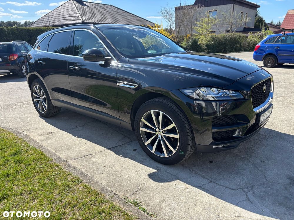 Jaguar F-Pace 2.0 i4D AWD Pure - 3