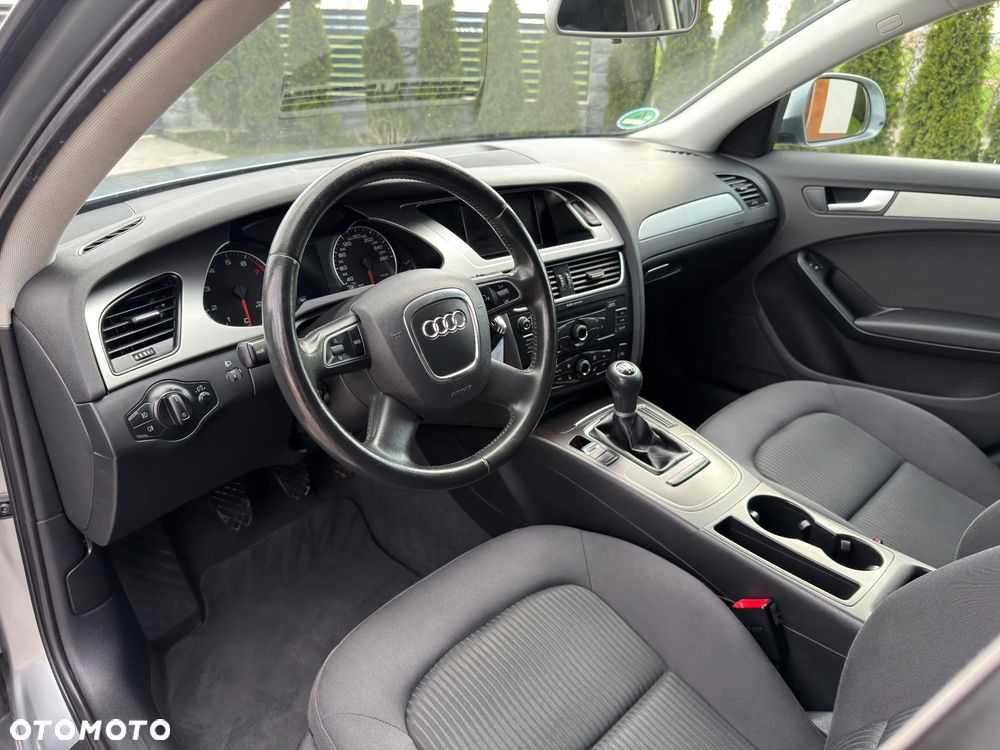 Audi A4 Limousine 1.8 TFSI Attraction - 30