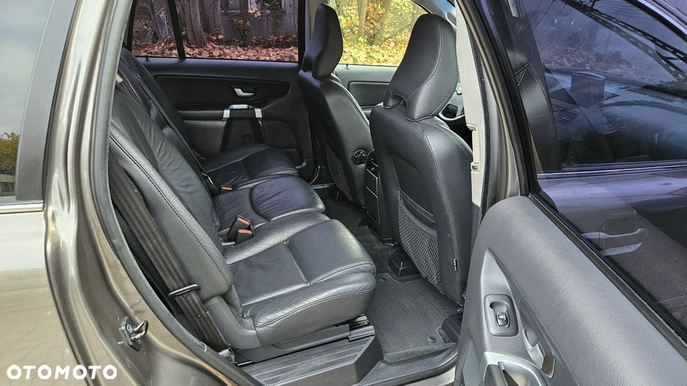 Volvo XC 90 D5 Momentum - 19