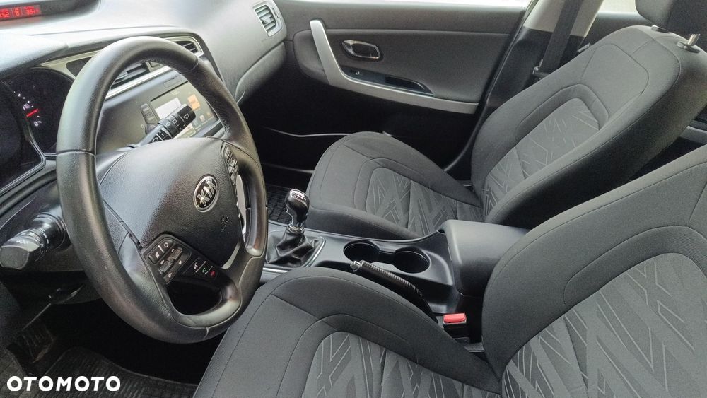Kia Ceed - 14