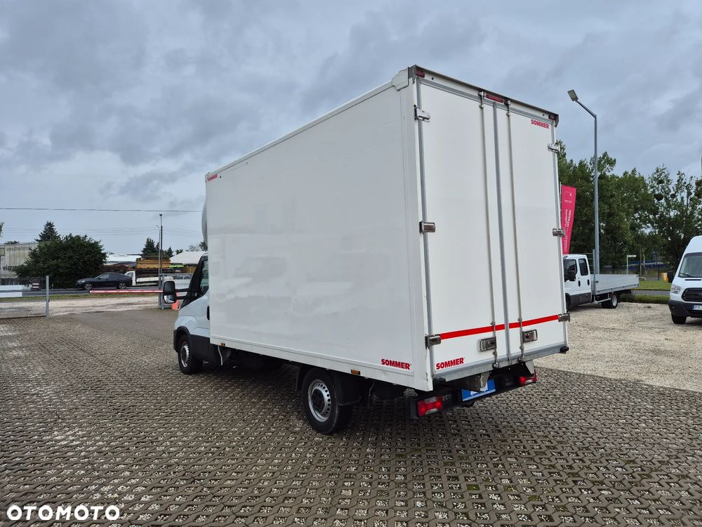 Iveco Daily 35S14 2.3 HPi Hi-Matic, kontener 8PAL, klima - 8