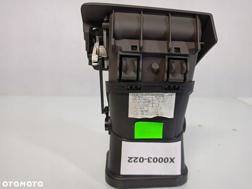 kratka nawiewu prawa przednia volvo v50 - 1