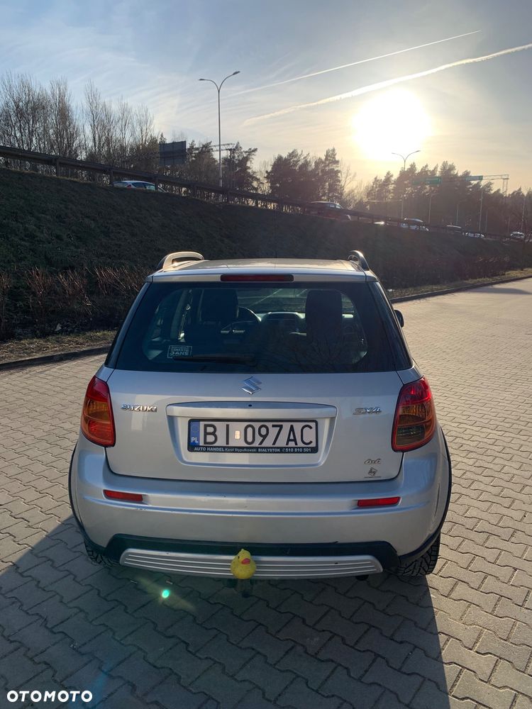 Suzuki SX4 1.9 DDiS DPF 4x4 Comfort - 6