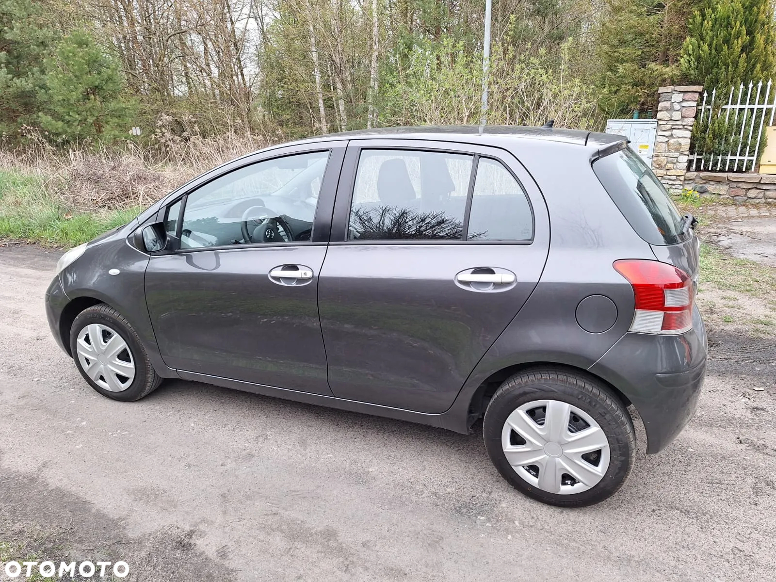 Toyota Yaris 1.33 Terra - 9