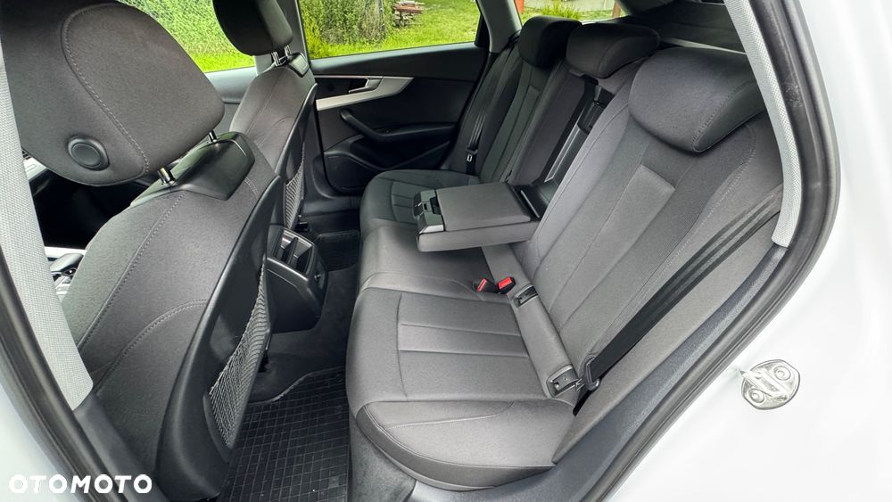 Audi A4 Avant 40 TDI quattro S tronic S line - 7