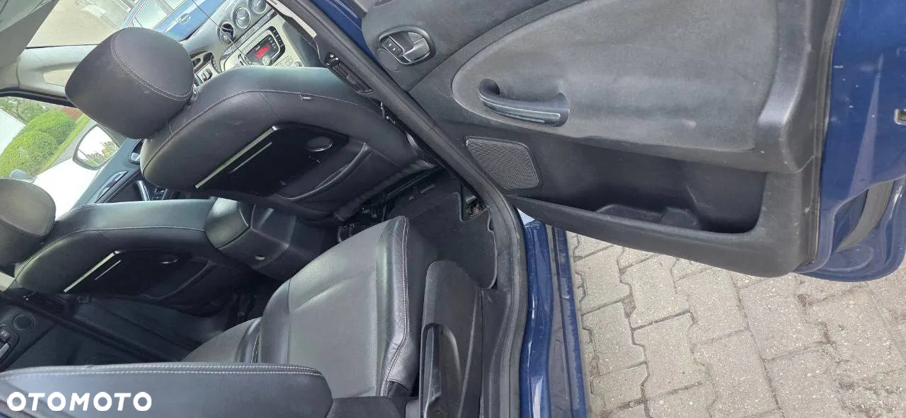 Ford Galaxy - 4