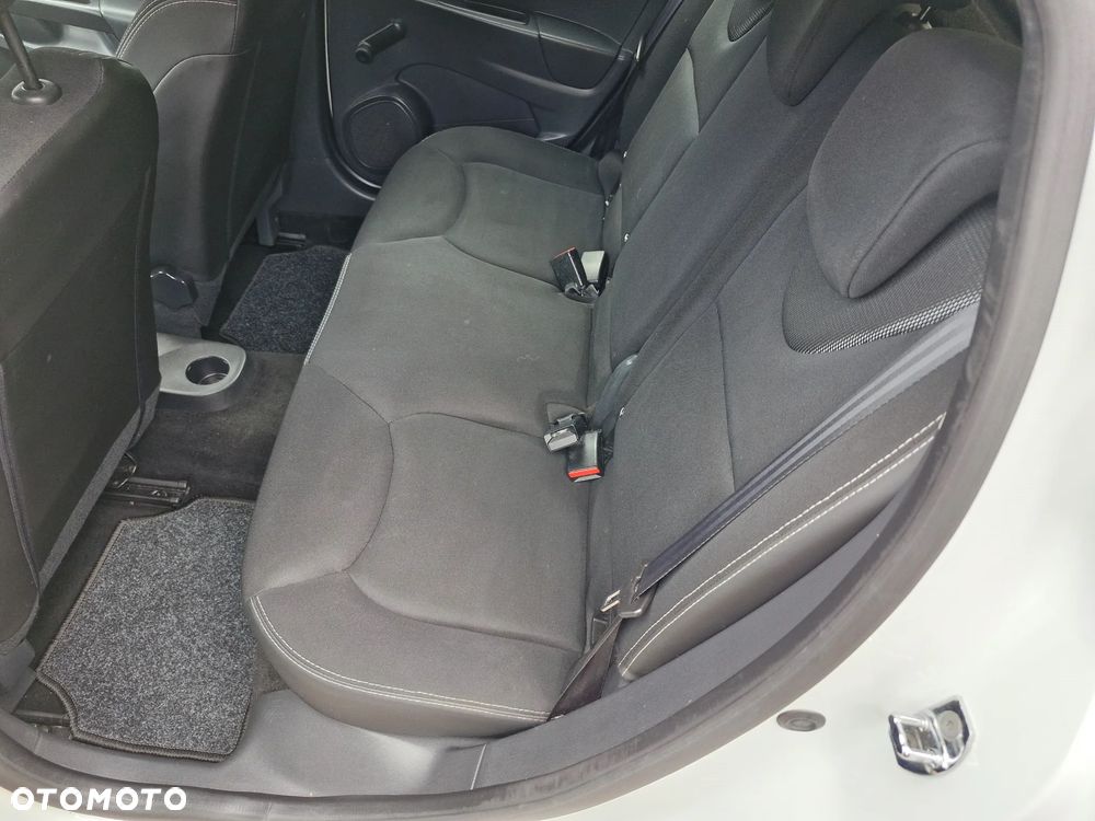 Renault Clio 1.2 16V 75 LIMITED - 7