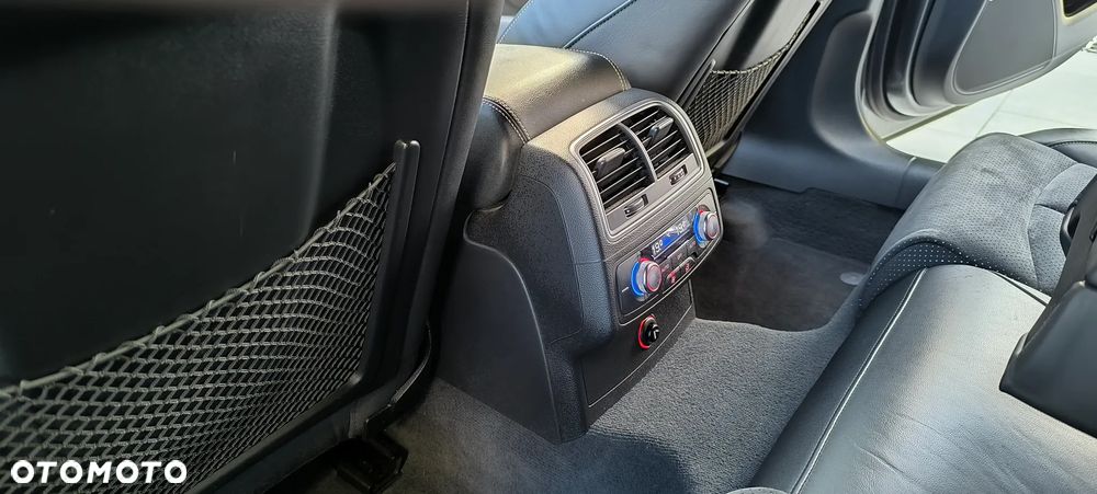 Audi A6 Avant 3.0 TDI quattro S tronic - 20