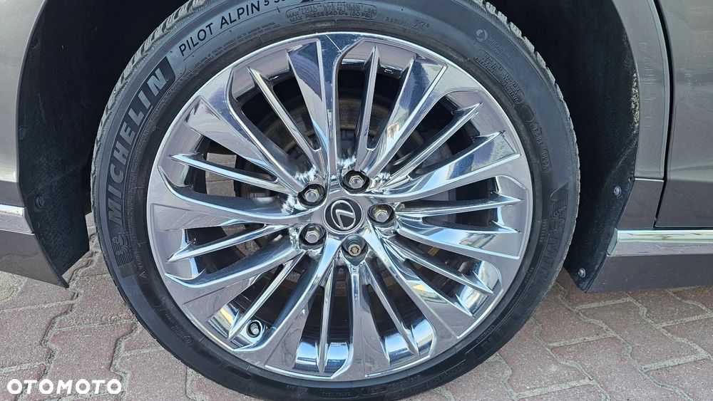 Lexus LS 500 Prestige AWD - 33