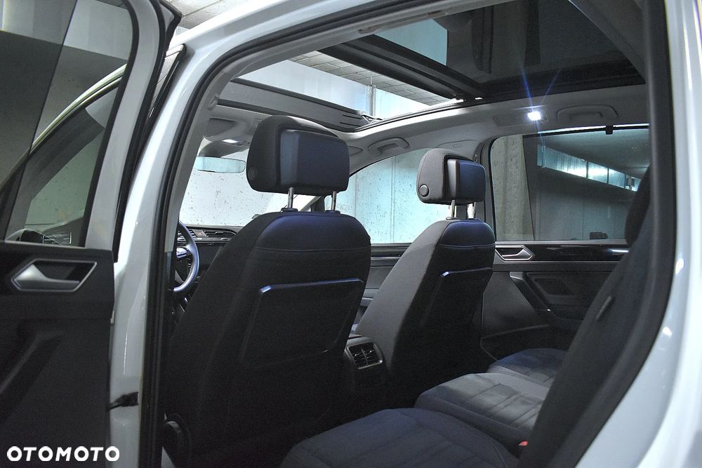 Volkswagen Touran 1.5 TSI EVO Highline DSG - 20