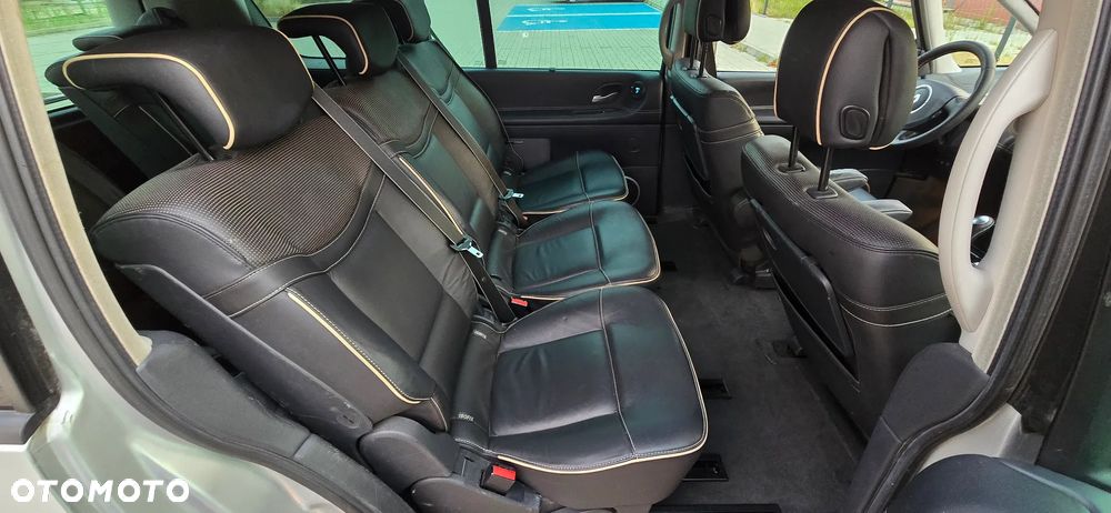 Renault Espace 2.0 dCi 175 FAP Initiale - 21