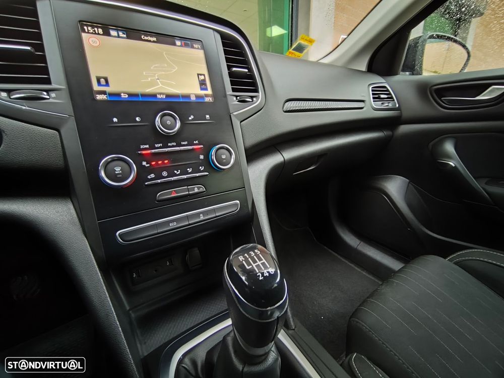 Renault Mégane Sport Tourer 1.3 TCe Limited - 7