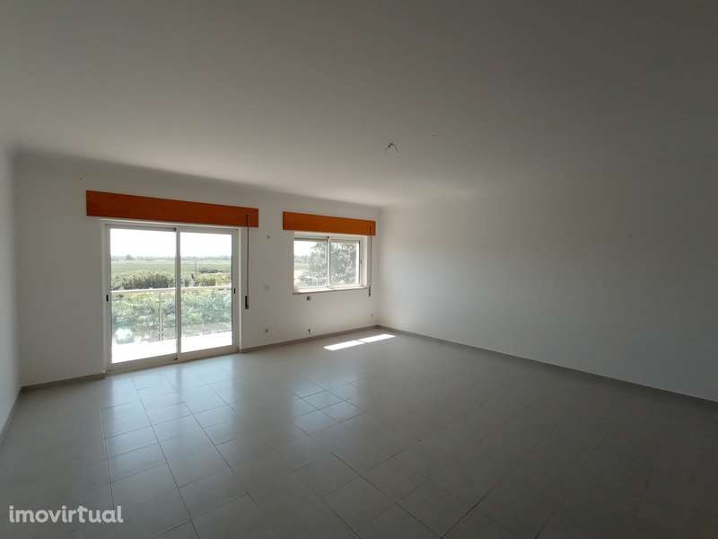 Apartamento em Azambuja, Azambuja - Grande imagem: 4/17