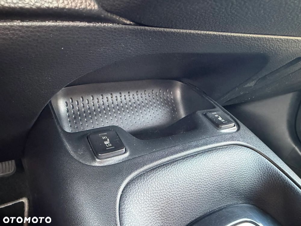 Toyota Corolla 1.8 Hybrid Comfort - 20