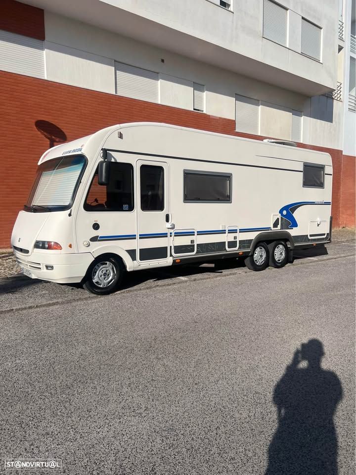 Euramobil Integra 810 - 1