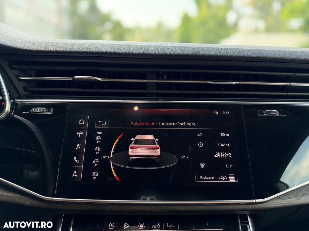 Audi Q8 - 30