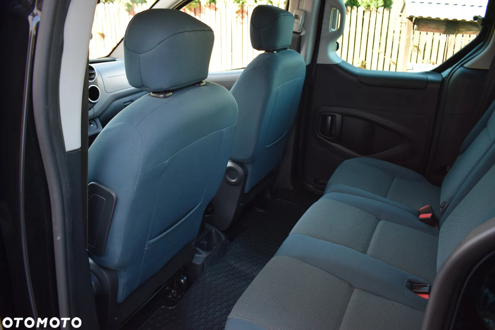 Citroën Berlingo Multispace BlueHDi 100 S&S ETG6 SHINE - 11