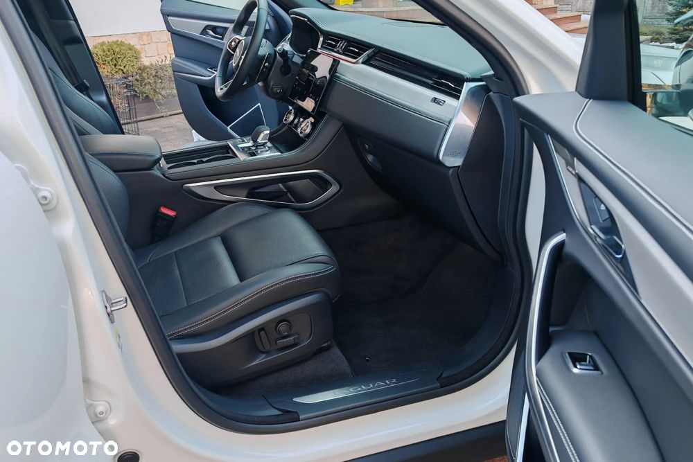 Jaguar F-Pace D200 AWD R-Dynamic SE 90th Anniversary Edition - 10