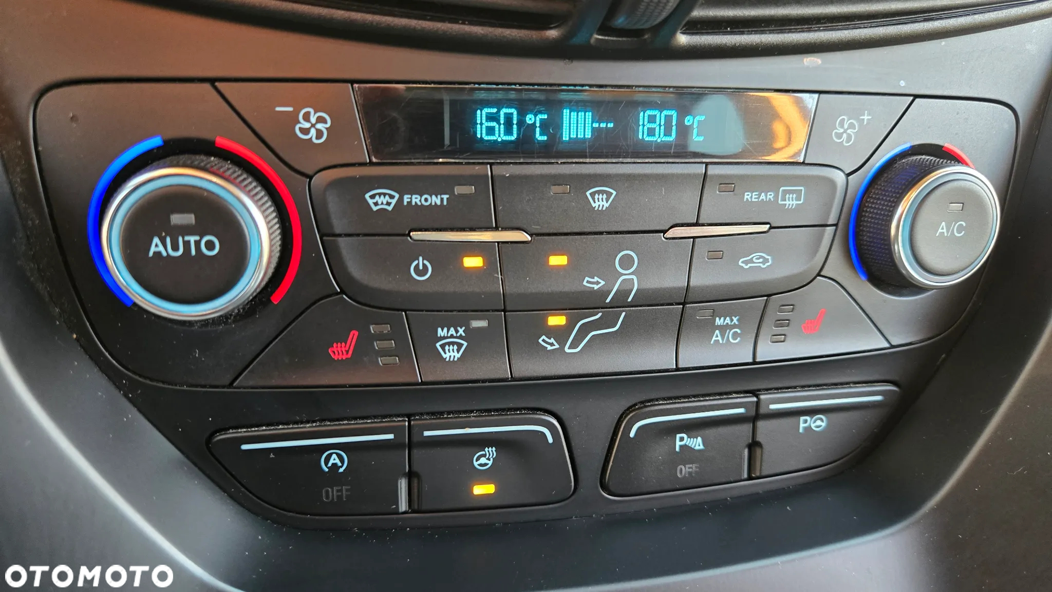 Ford Kuga 1.5 EcoBoost 2x4 Titanium - 13