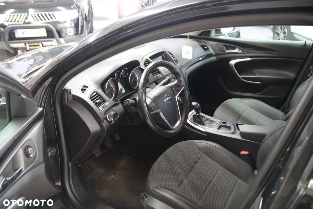 Opel Insignia 2.0 T Cosmo 4x4 - 9