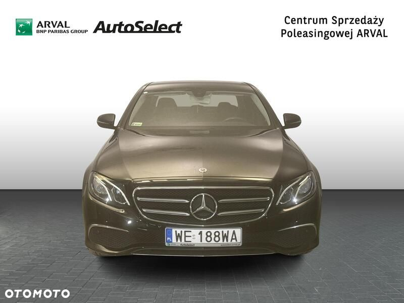 Mercedes-Benz Klasa E - 9