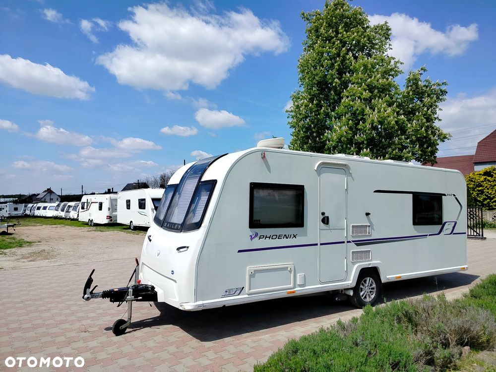 Bailey Phoenix 640 - 1