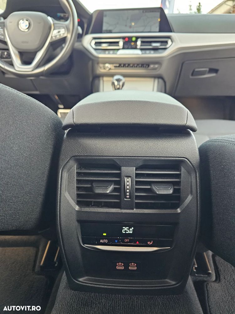 BMW Seria 3 320d Aut. M Sport - 34