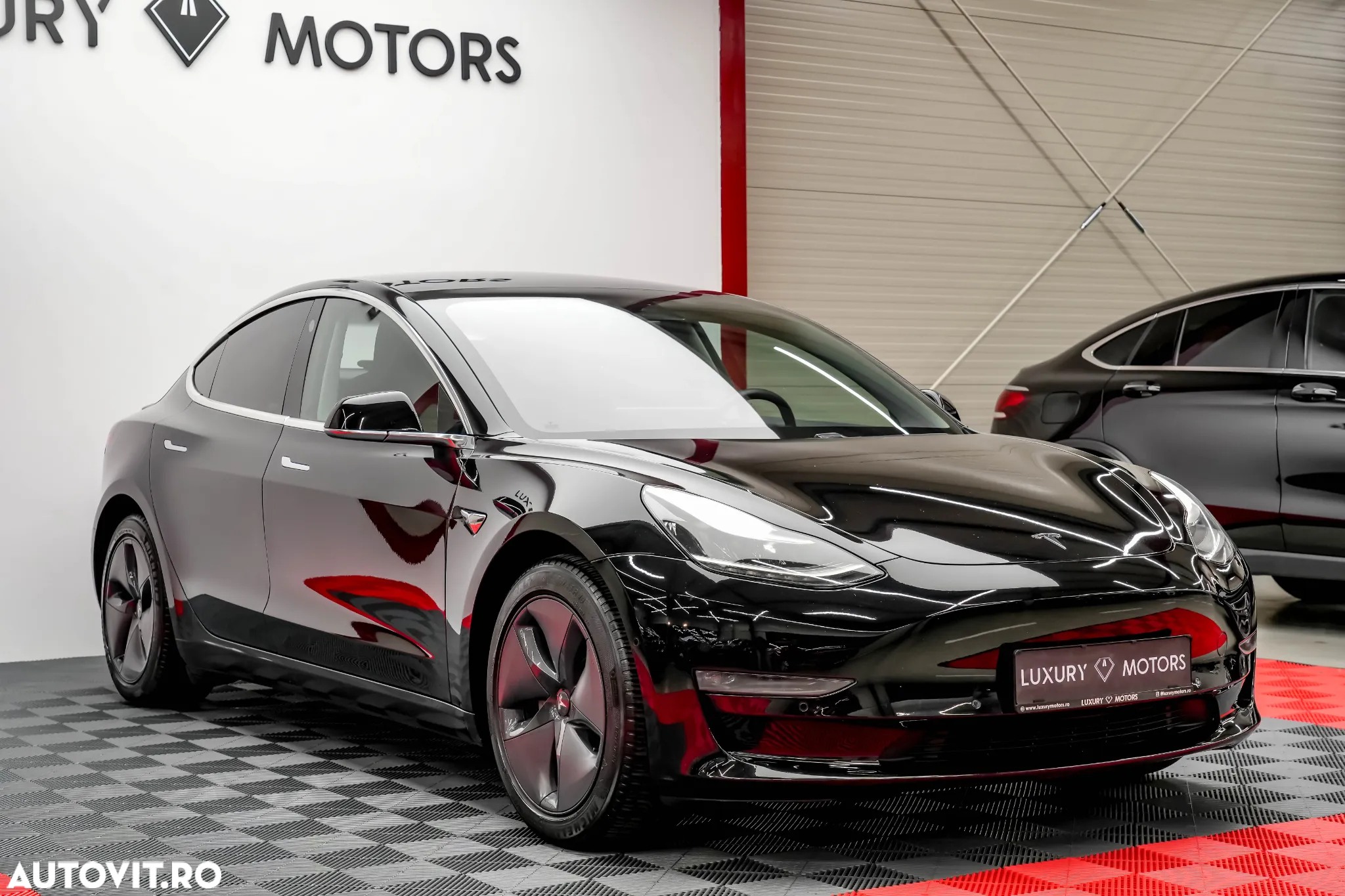 Tesla Model 3 Langstreckenbatterie Allradantrieb Dual Motor - 5