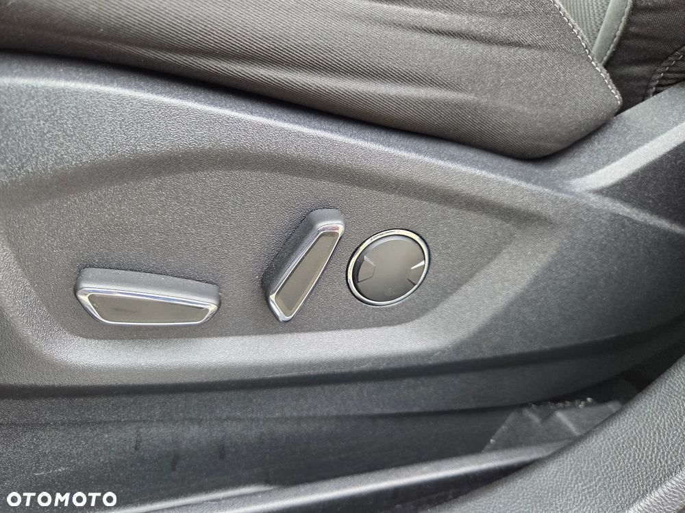 Ford S-Max - 30