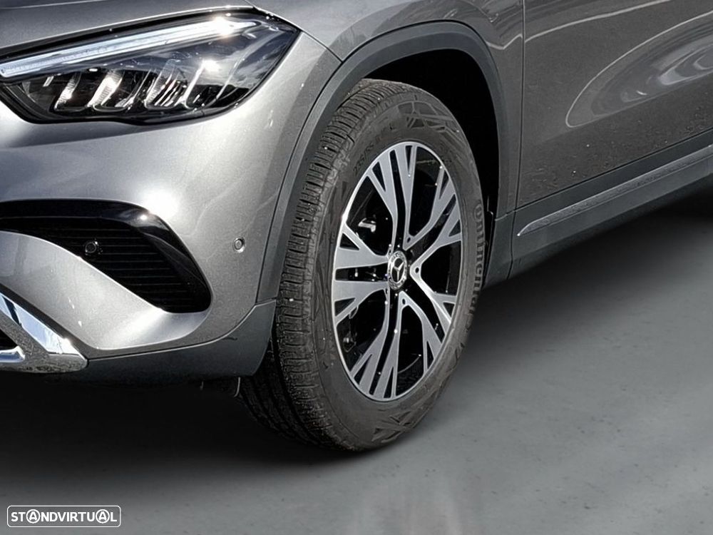 Mercedes-Benz GLA 180 d Progressive - 4