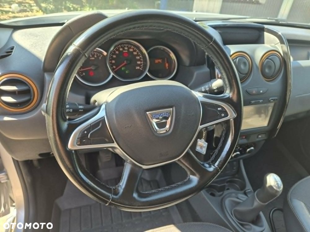 Dacia Duster 1.6 SCe Urban Explorer S&S - 7