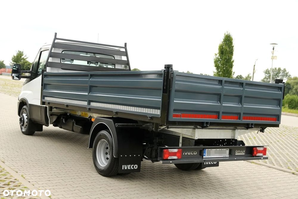 Iveco DAILY/70C17/WYWROTKA 3-STRONNA/Rozstaw osi 4.10cm/KOŁA BLIŹNIACZE/3.0 HPi 170 KM/SALON POLSKA - 28