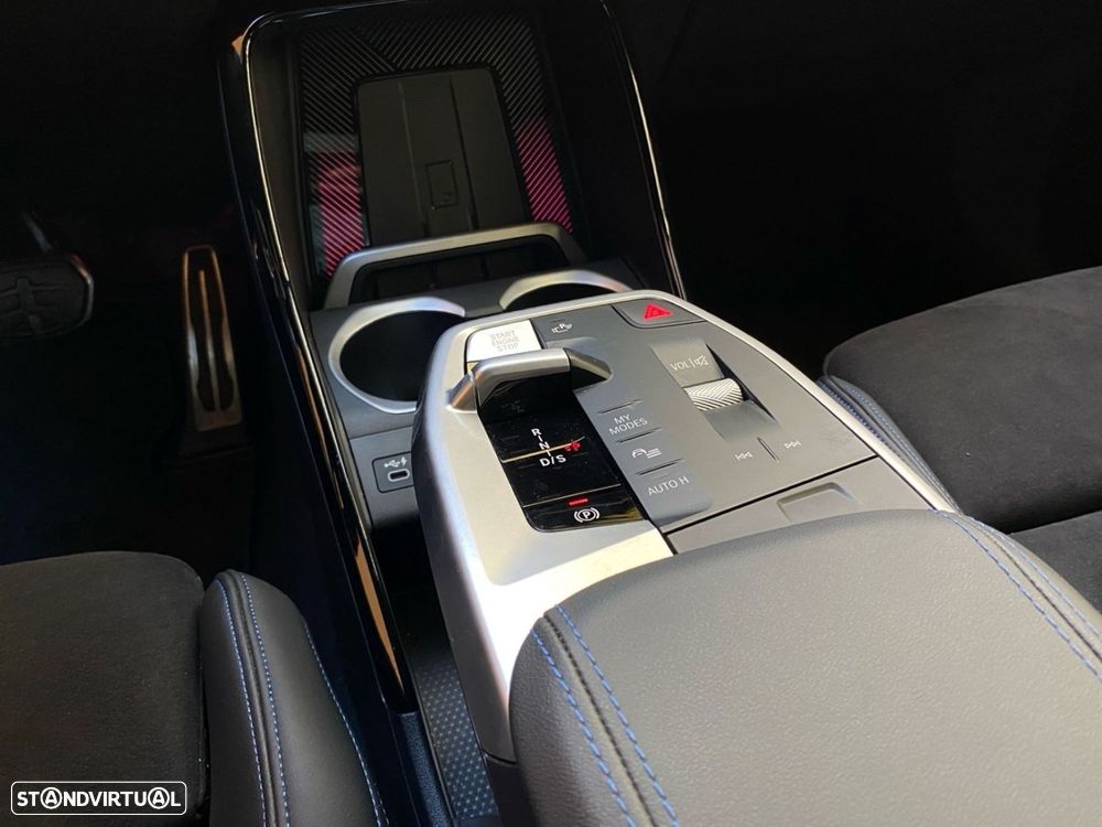 BMW X1 xDrive25e Pack Desportivo M - 13