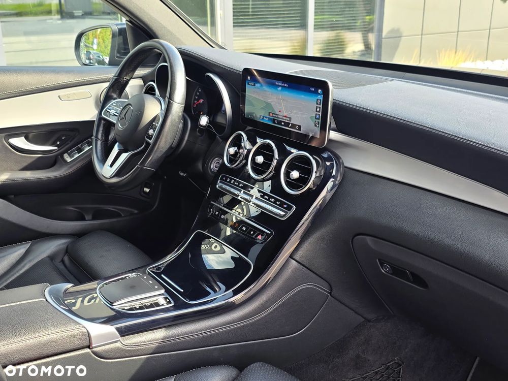 Mercedes-Benz GLC 200 4Matic 9G-TRONIC AMG Line - 18