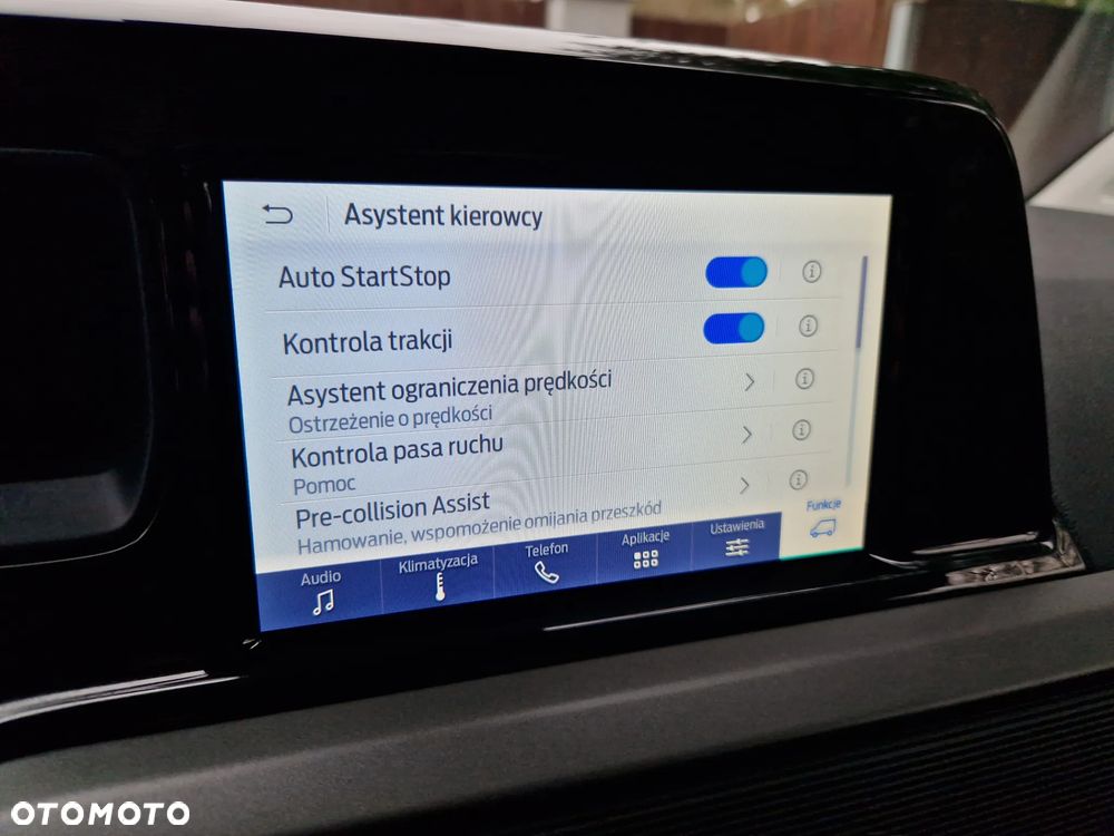 Ford Transit Courier - 15