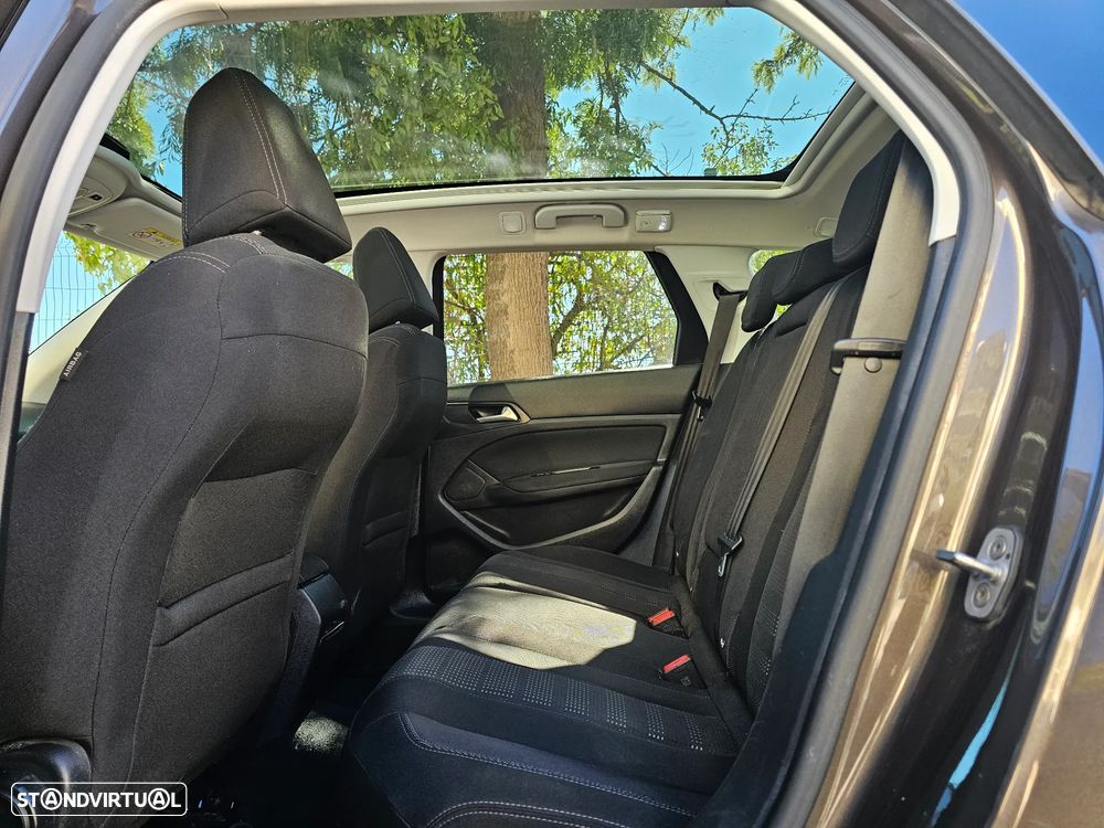 Peugeot 308 SW BlueHDi 120 EAT6 Stop & Start Allure - 11