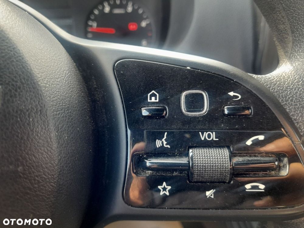 Mercedes-Benz Sprinter - 16