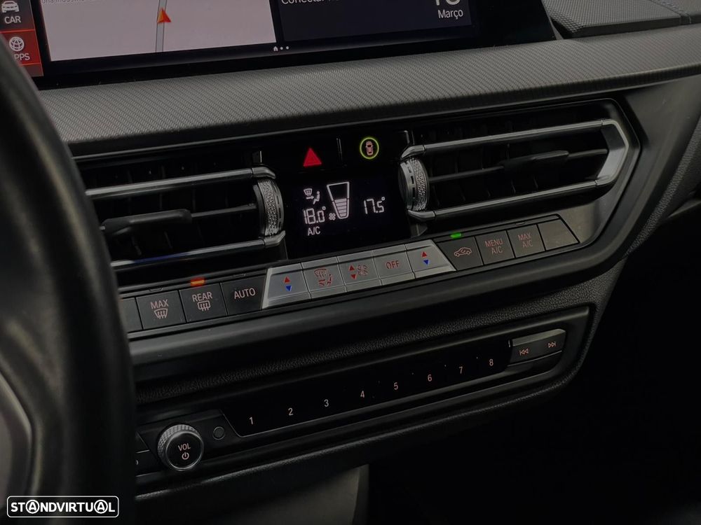 BMW M135i xDrive Pack Color Vision - 34