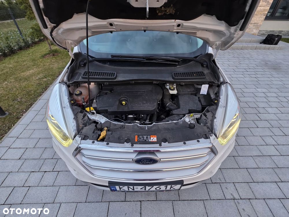 Ford Kuga 2.0 TDCi 4x4 Titanium - 29