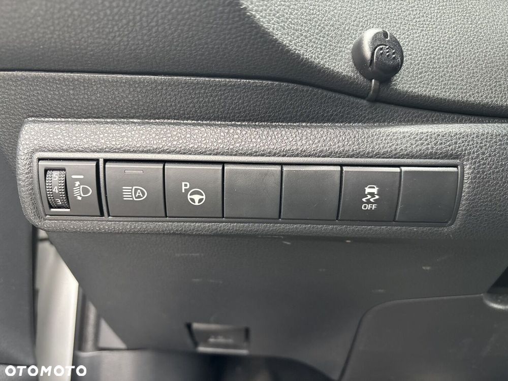Toyota Corolla - 17
