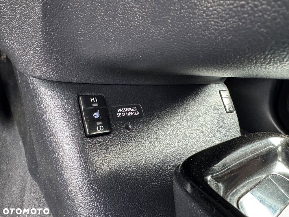 Toyota Prius - 18