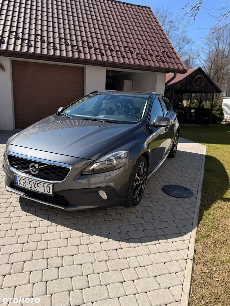 Volvo V40 Cross Country T4 Momentum - 1