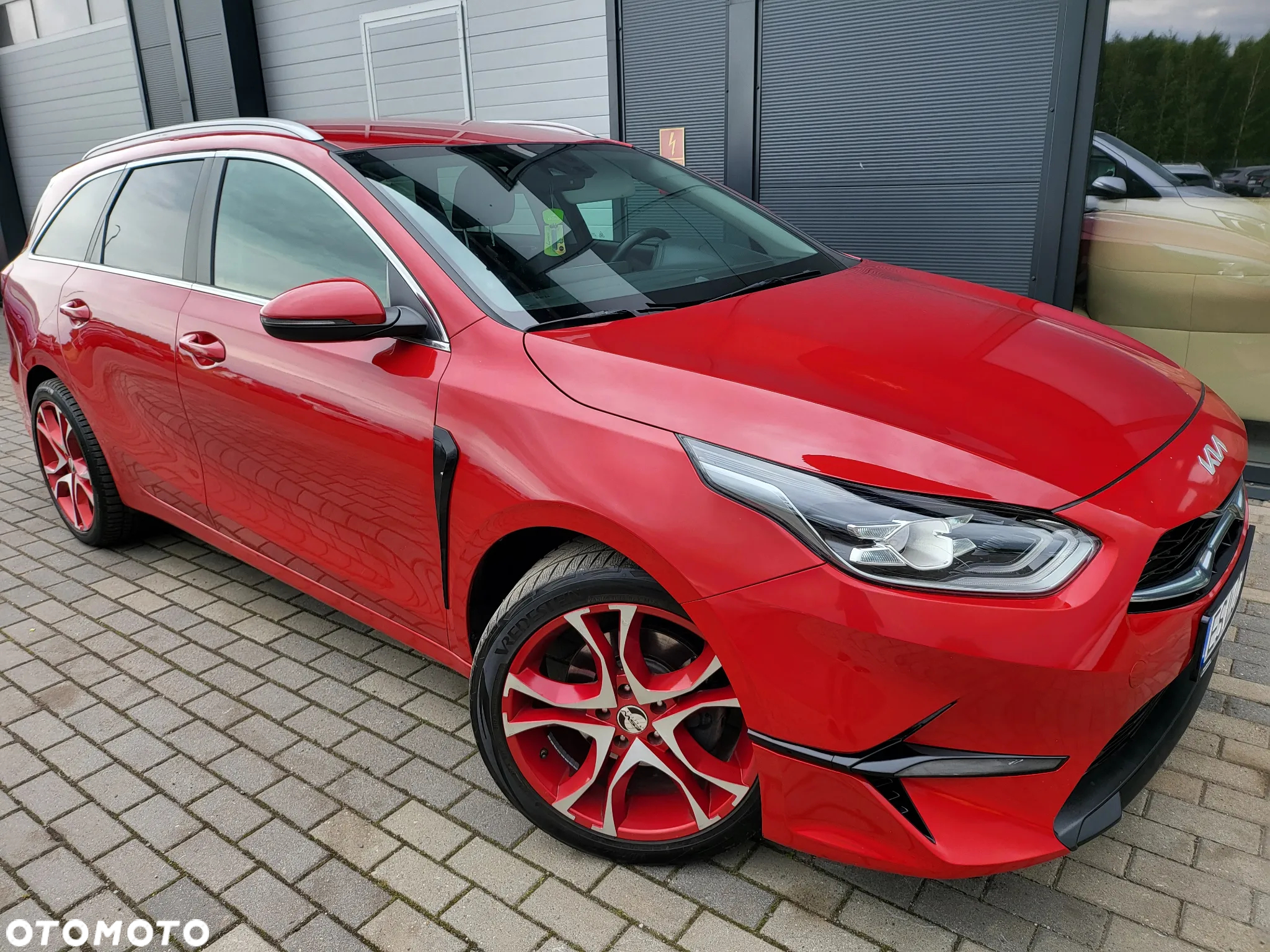Kia Ceed SW 1.5 T-GDI OPF GT Line - 4
