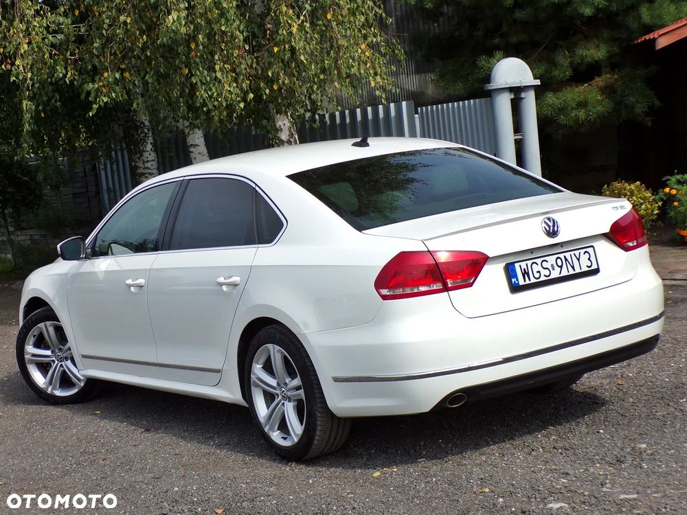 Volkswagen Passat 2.0 TDI SCR Highline DSG - 12