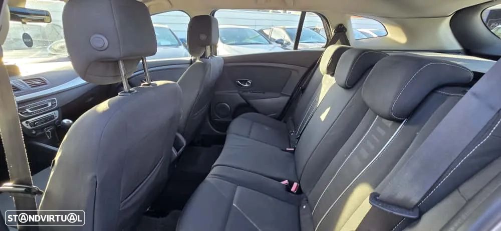 Renault Mégane Sport Tourer 1.5 dCi Confort SS - 11