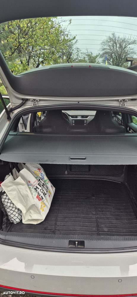 Skoda Octavia 2.0 TDI RS DSG - 23