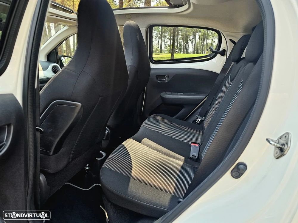 Peugeot 108 1.2 PureTech Allure - 19