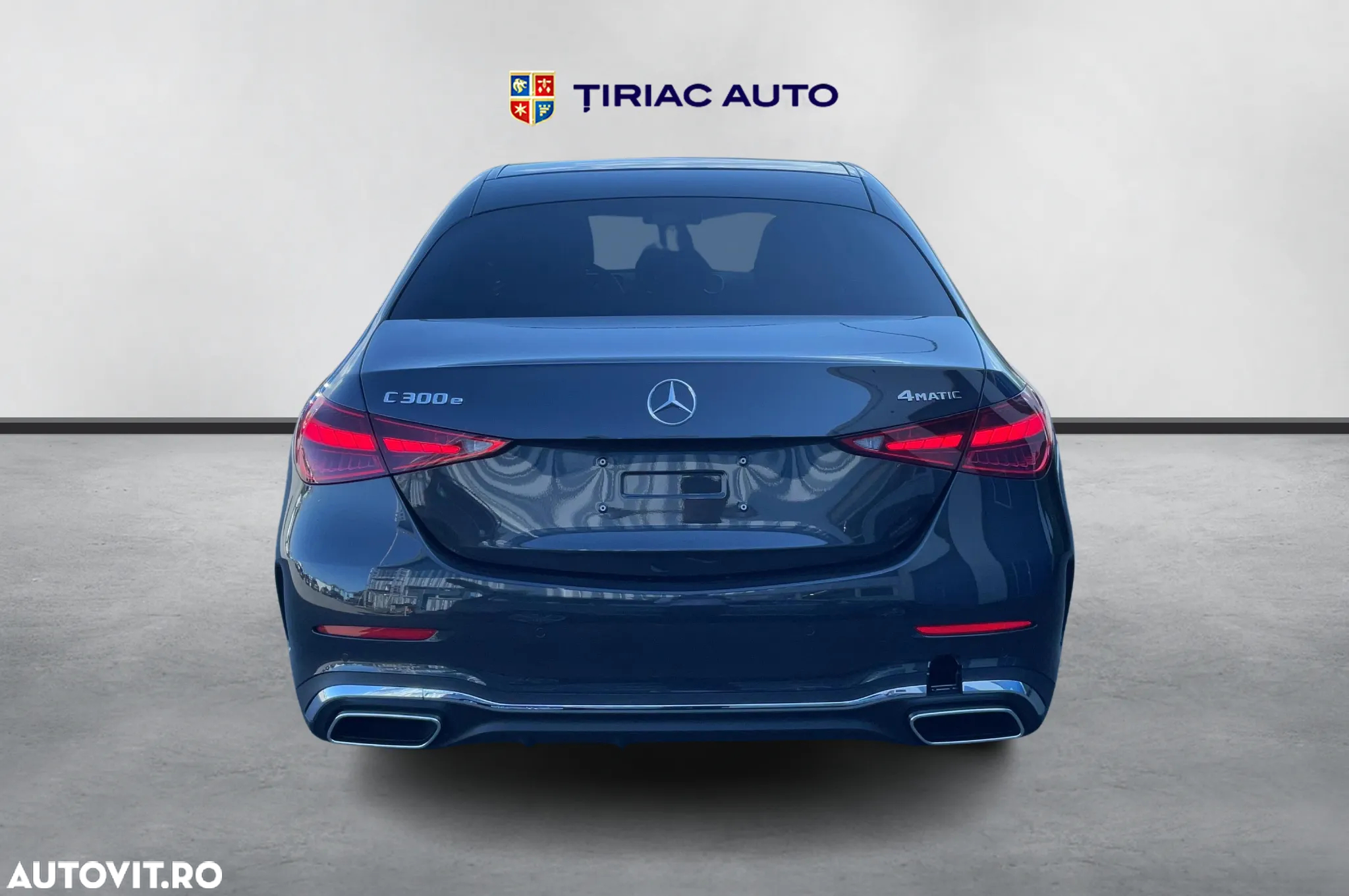 Mercedes-Benz C - 4