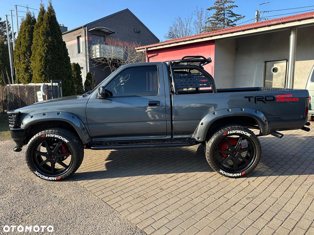 Toyota Hilux - 9