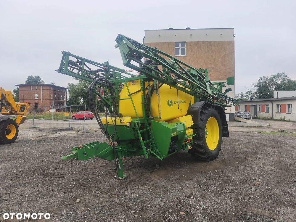 John Deere R740i - 2